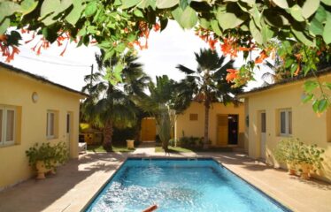 Private villa with pool 300m from the beach