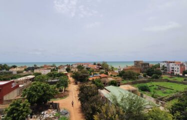 Immeuble a louer: Très lumineux et très aéré avec vue sur la mer