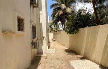 R-3 building for rent almadie