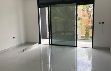 Appartement F5 à vendre aux Almadies vers King Fahd Palace