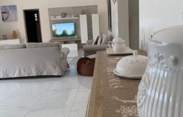 Furnished 5-room villa for rent in ngaparou