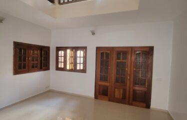 Duplex 5 rooms for rent in yoff biagui