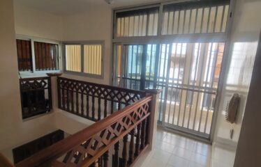 Duplex 5 rooms for rent in yoff biagui