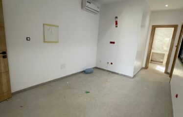 STUDIO FOR RENT YOFF AIRPORT