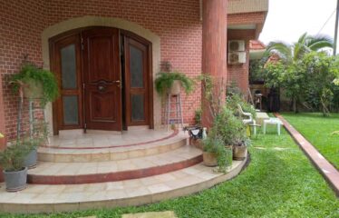 Furnished 6-room villa for rent in yoff cité Djllly Mbaye