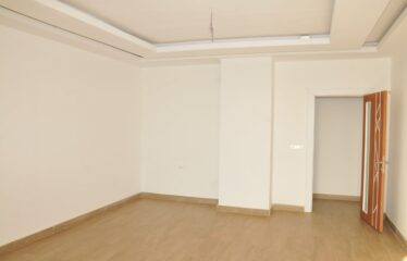 F4 apartment for rent in Point E